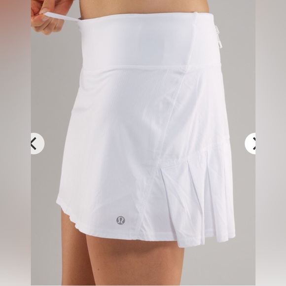Lululemon Run: Speed Skirt (Tall)
White - Picture 6 of 15